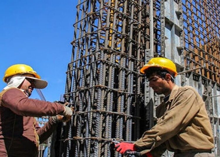 درخواست مهم نماینده مجلس درباره بیمه کارگران ساختمانی