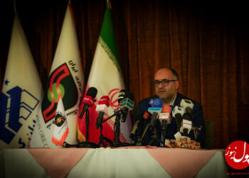 حرکت سنگ آهن مرکزی بر ریل توسعه (+فیلم)