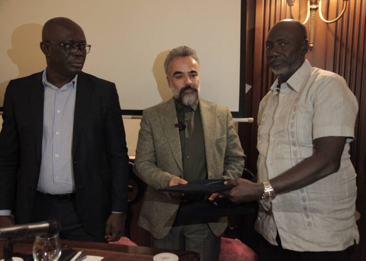 تلاش ما کمک به رشد و شکوفایی صادرات کشور با کمک نخبگان و شرکت های بخش خصوصی است